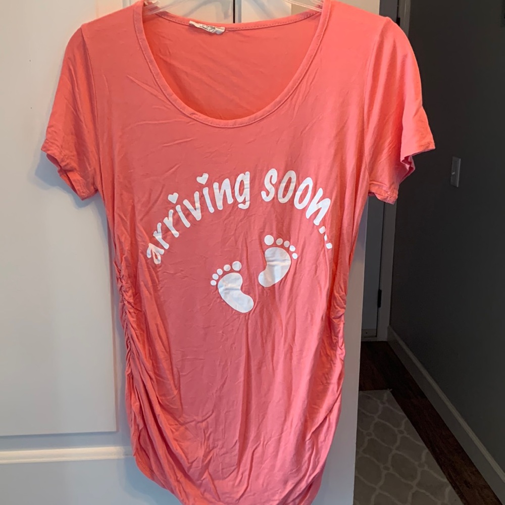 Maternity shirt sleeve shirt